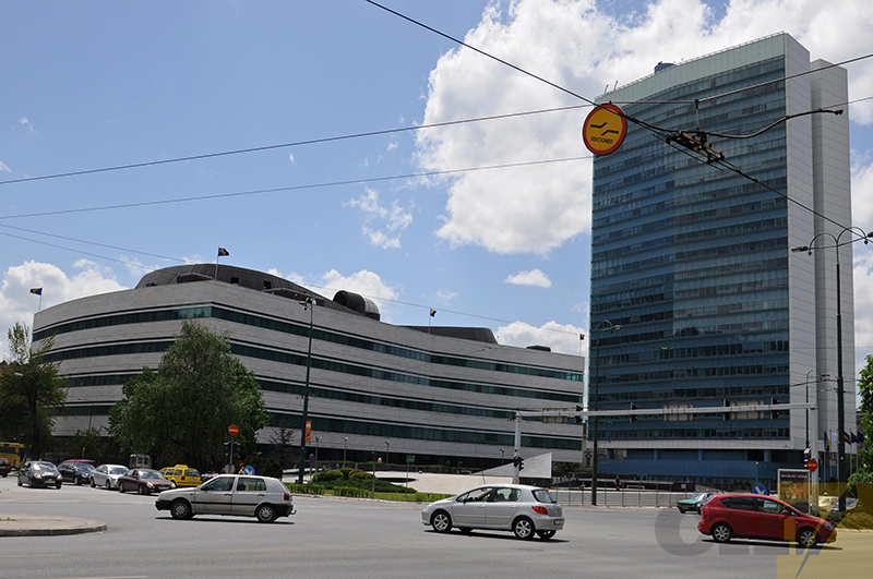 Devet državnih ministarstava za otpremnine 32 funkcionera isplatilo 455.992 KM.