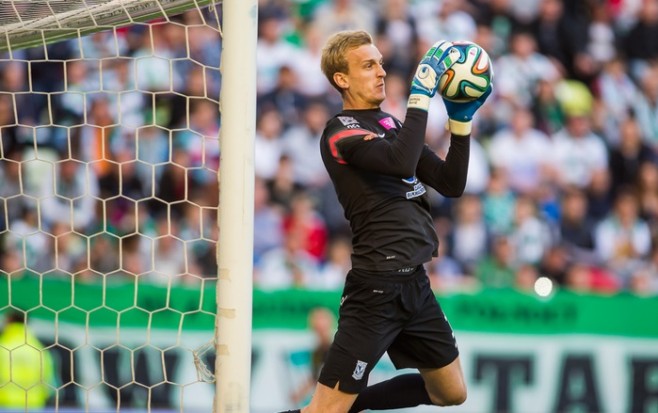 Jasmin Burić na golu Lecha