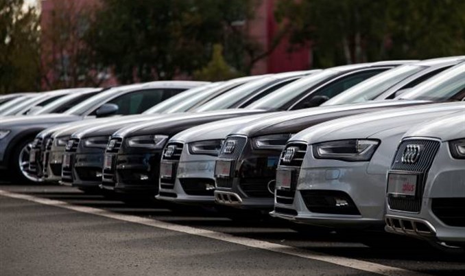 U BiH uvezeno šest skupocjenih i više od 50.000 polovnih automobila