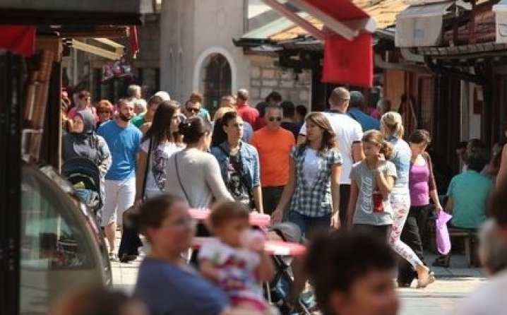 Građani najčešće idu u Hrvatsku, Srbiju i Njemačku