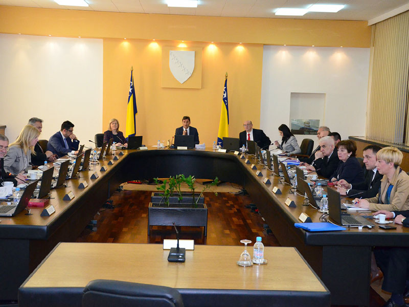 Odluke Vlade obavezne za BH Pošte i Elektroprivredu