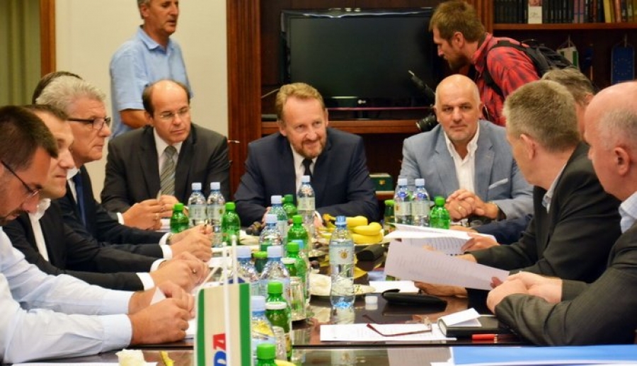 SDA najbogatija stranka, prošle godine prihodovali četiri miliona KM