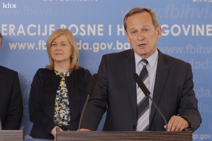 U FBiH povećana štednja, građani u bankama čuvaju 7,2 milijarde KM