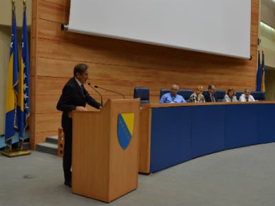 Dijaspora godišnje u BiH šalje više od tri milijarde KM