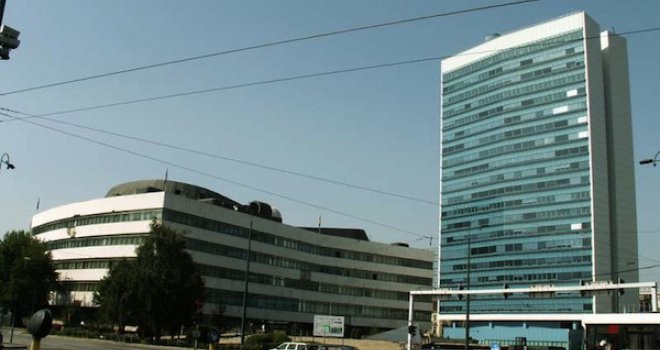 Dug od 90 miliona eura