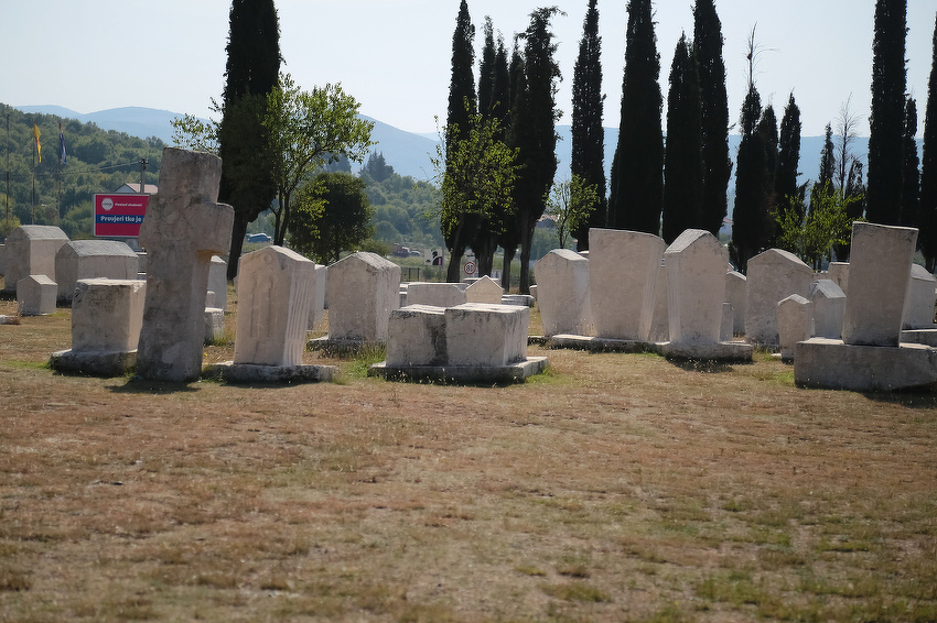 U BiH postoji oko 60.000 stećaka