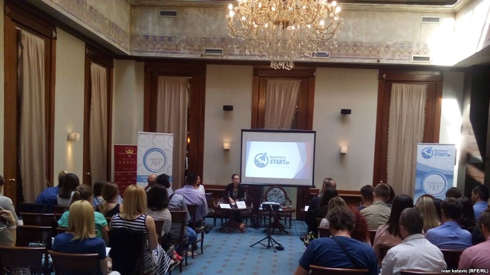 Jedni bježe iz BiH, drugi mijenjaju stvari