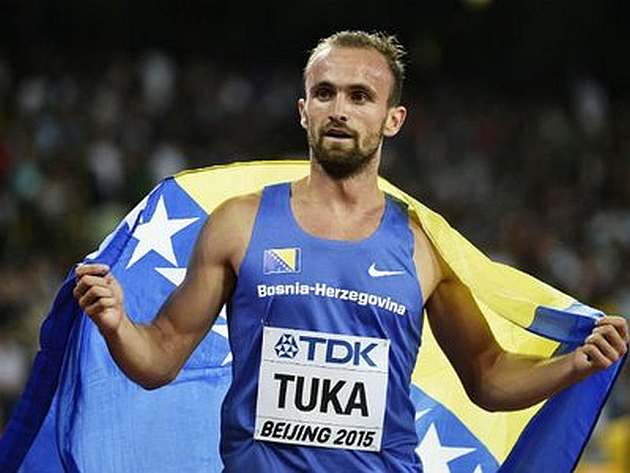 Amel Tuka nosi zastavu BiH na Maracani