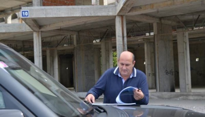 Poslovna carstva na temeljima dugova prema državi