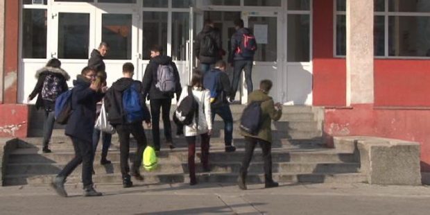 Povodom Dana srednjoškolaca šetnja gradom