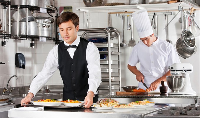 Austrija traži kuhare i konobare iz BiH, plaća i do 1.800 eura