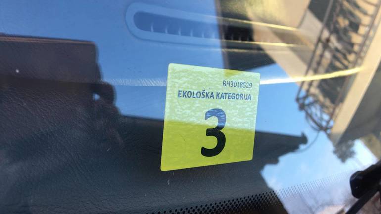 Registracija savremenih vozila skuplja od starinskih zagađivača