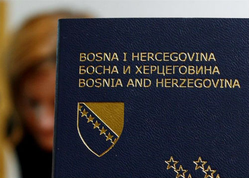 Za dvije godine ukinute vize za samo tri zemlje