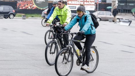 Po novom zakonu u BiH biciklisti ne moraju nositi kacigu, a ne smiju koristiti mobitel ni slušalice