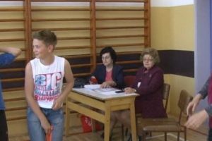 Pregledi kičme i stopala učenika