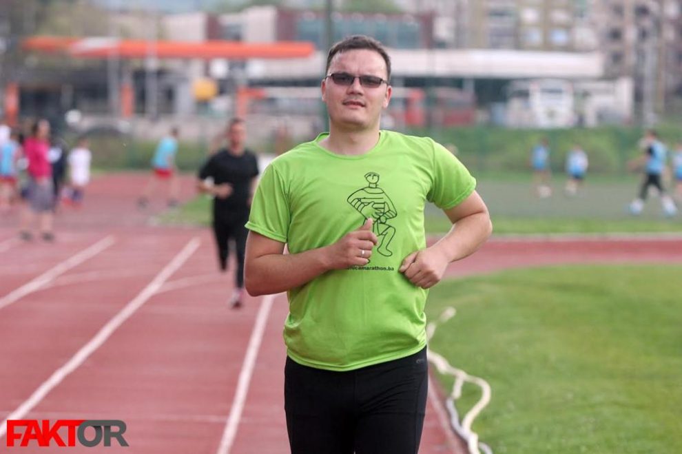 Putem Facebooka prodaje svaki pretrčani metar