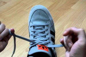 Zašto se pertle odvezuju dok hodamo