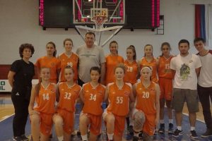 KK Kengur gostovao u Aleksandrovcu, Milorad Dodik častio sokovima i sladoledima