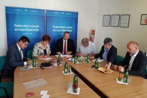 Potpisan sporazum po programu sufinansiranje zapošljavanja djece šehida i poginulih boraca