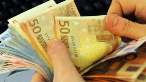 Ukoliko se iz BiH iznosi više od 10.000 eura neophodna prijava